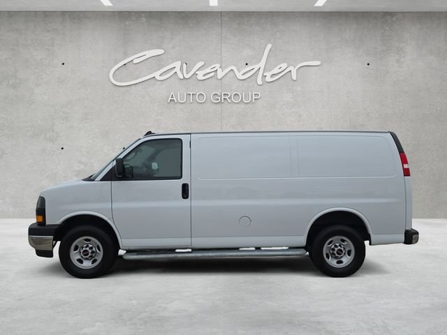 Used 2024 White GMC Work Van image 13