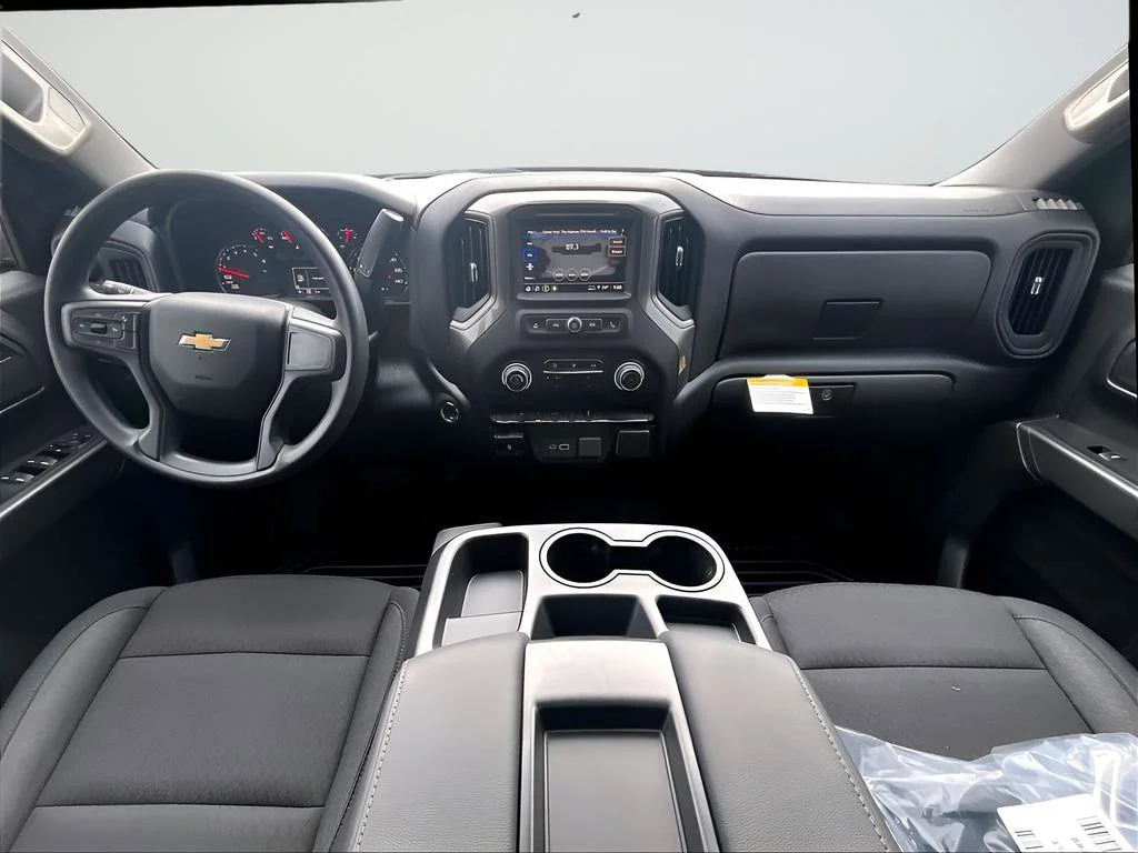 New 2026 Chevrolet Silverado 1500 Custom 4D Crew Cab