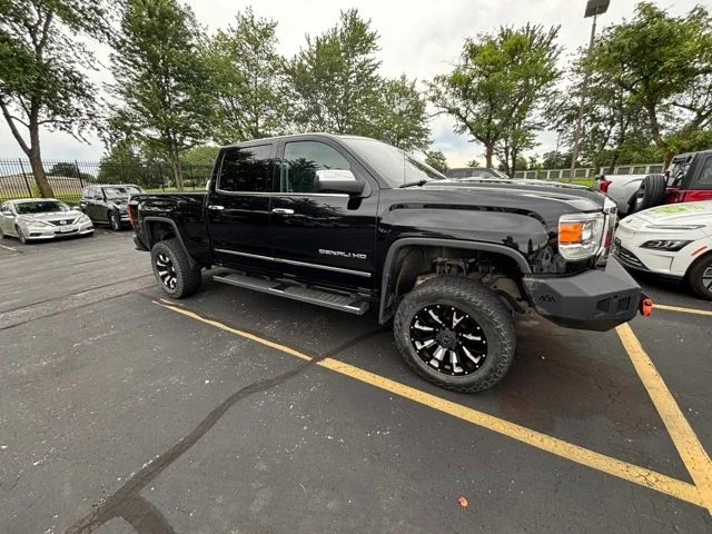 Used 2017 Black GMC Denali image 5
