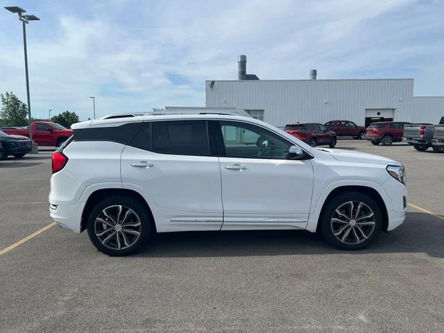 Used 2018 White GMC Denali image 4