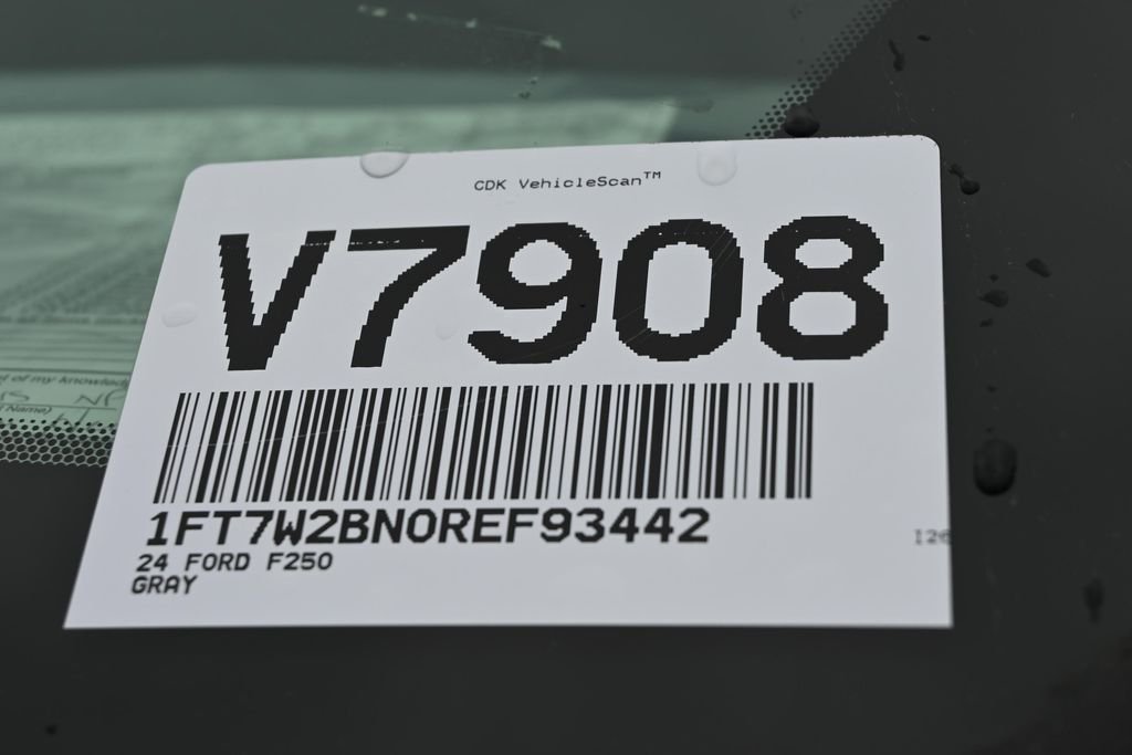 Used 2024 Gray Ford XLT image 36