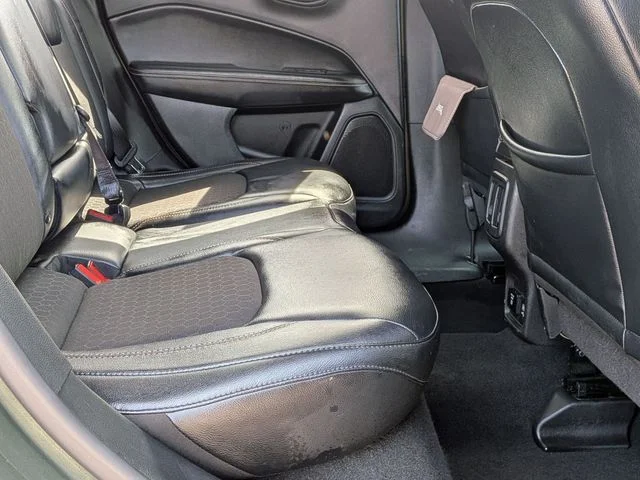 Used 2017 Green Jeep Latitude image 23