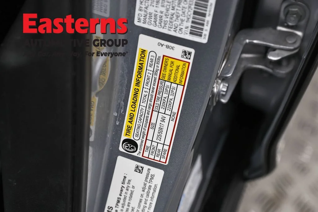 Used 2025 Silver Honda EX-L image 31