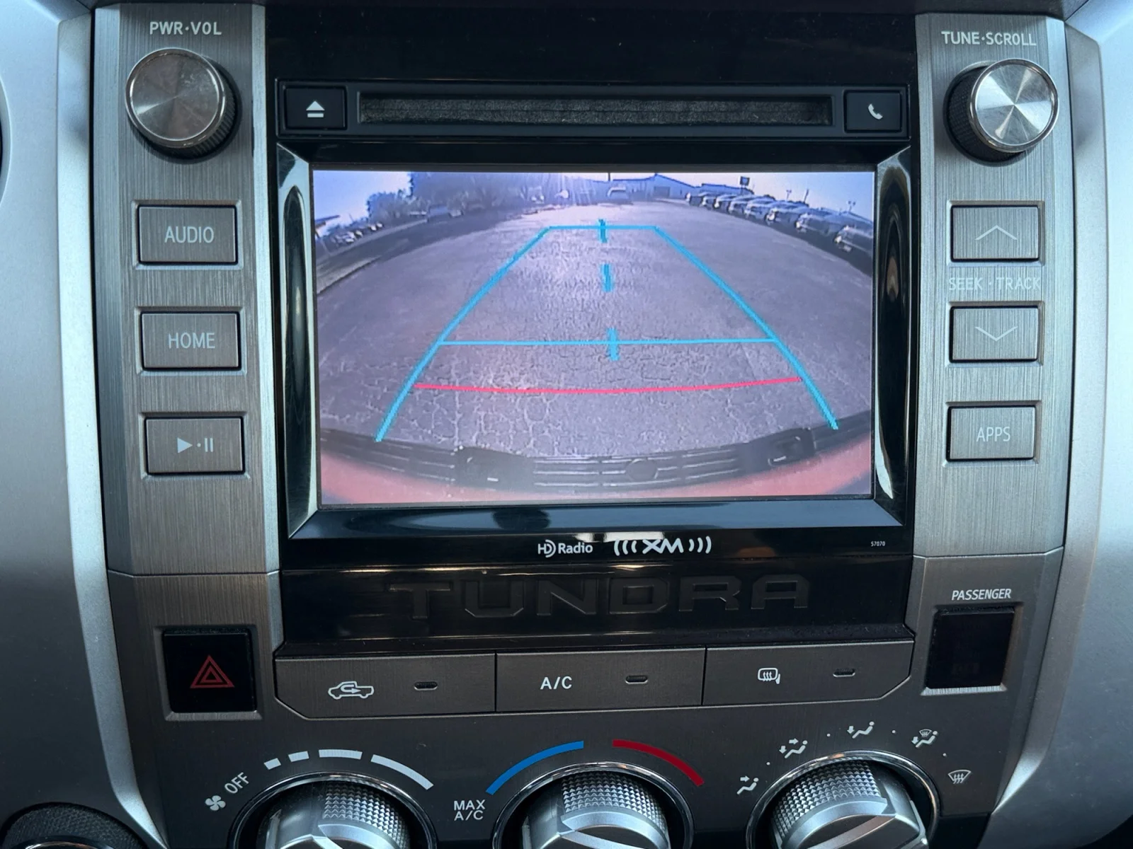 Used 2015 Barcelona Red Metallic Toyota SR5 image 21