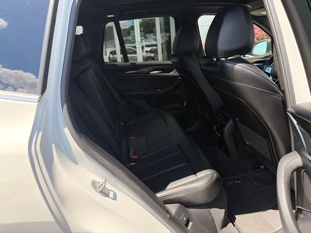 Used 2023 White BMW xDrive30i image 13