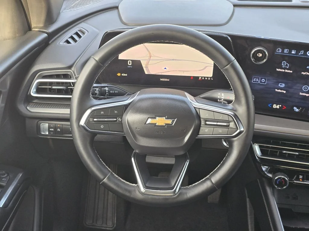 Used 2026 Sterling Gray Metallic Chevrolet FWD LT image 15