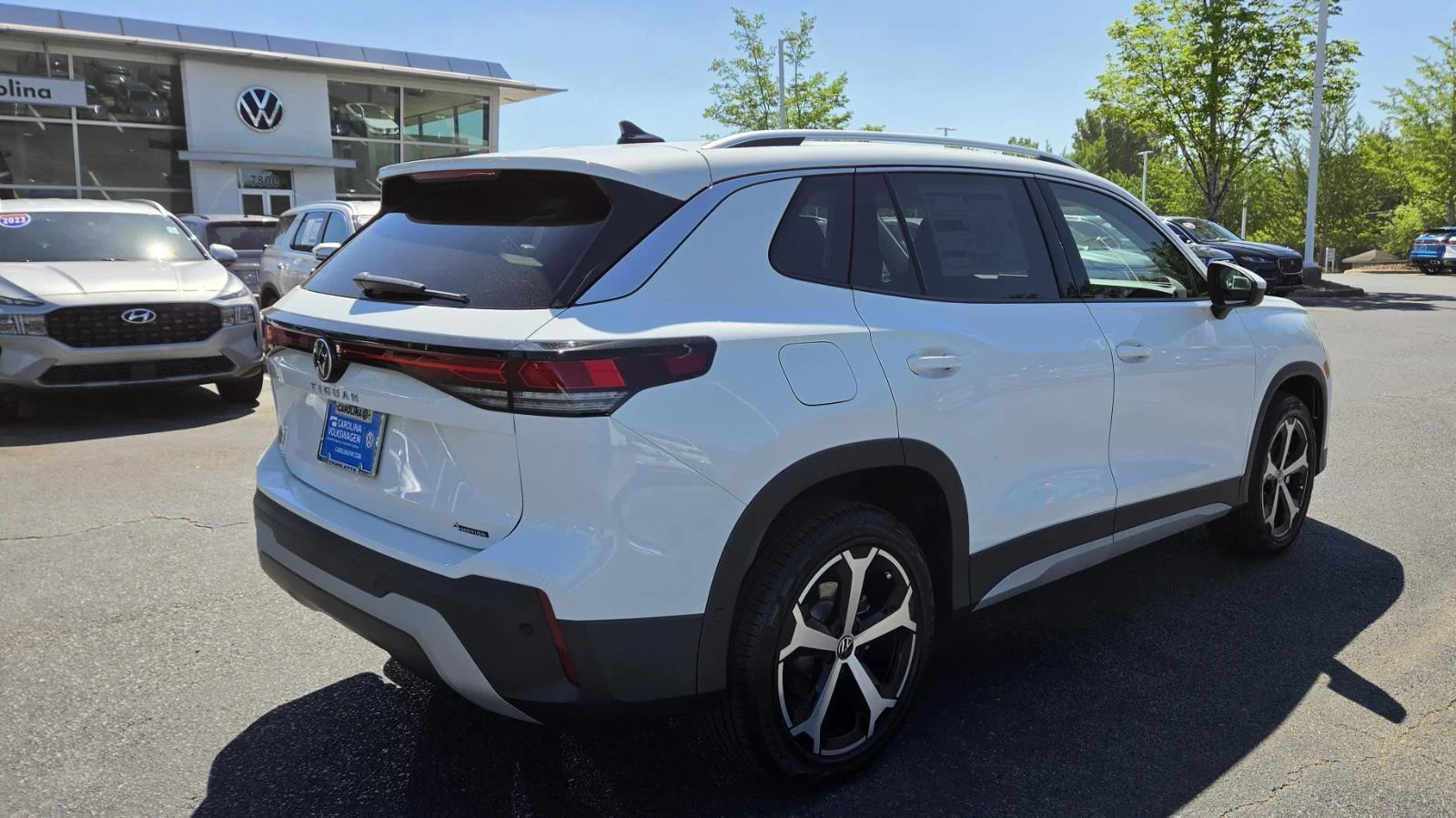 New 2026 Pure White Volkswagen SE image 6