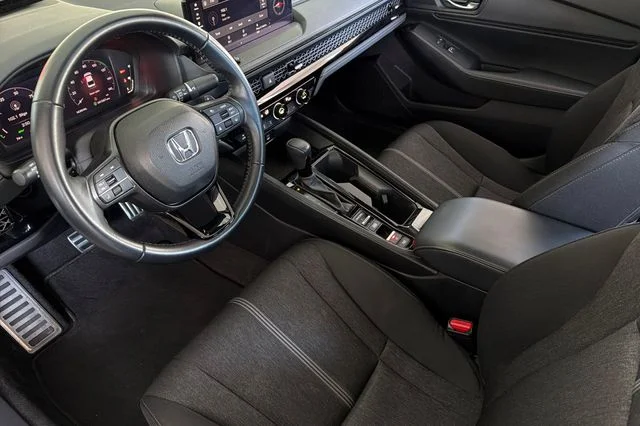 Certified Used 2023 Platinum White Pearl Honda Sport image 14
