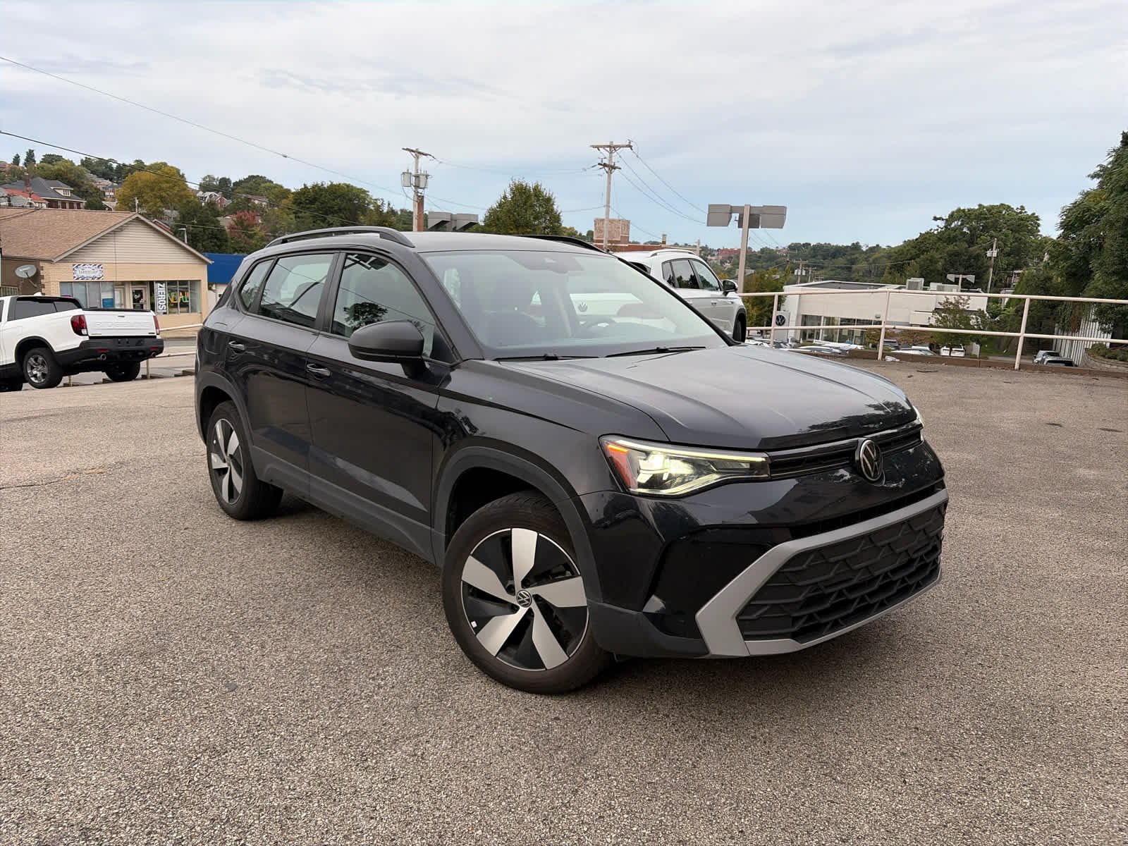2025 Volkswagen Taos