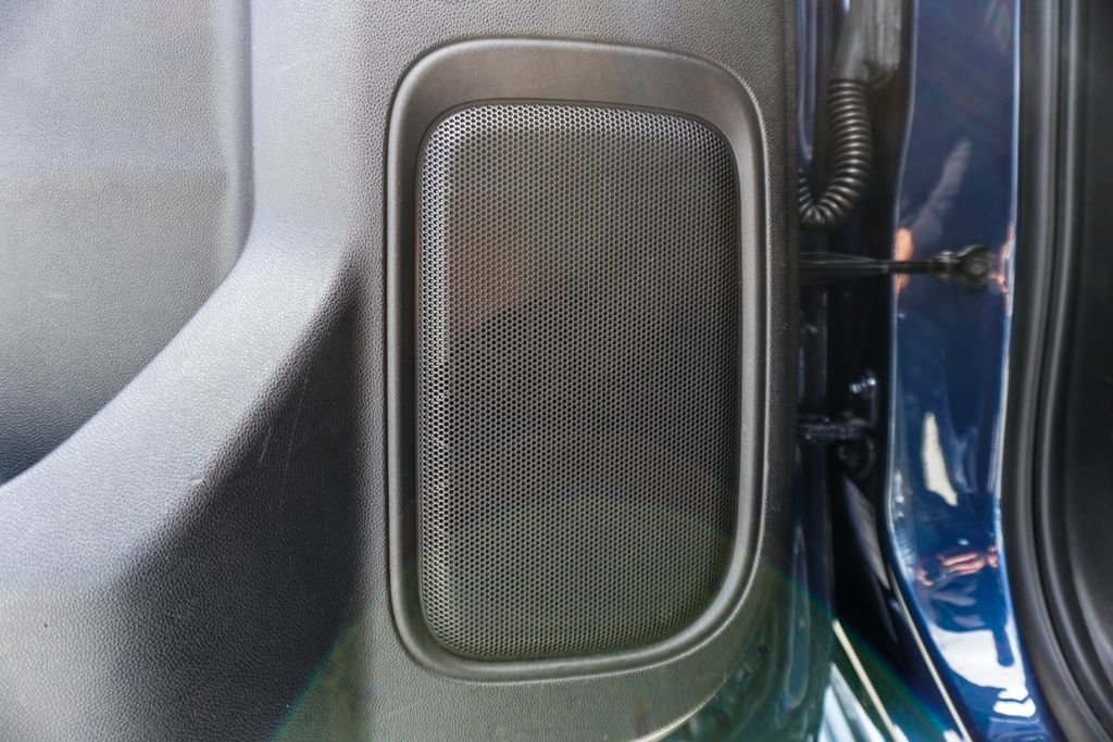 Used 2021 Blue Chevrolet RST image 9