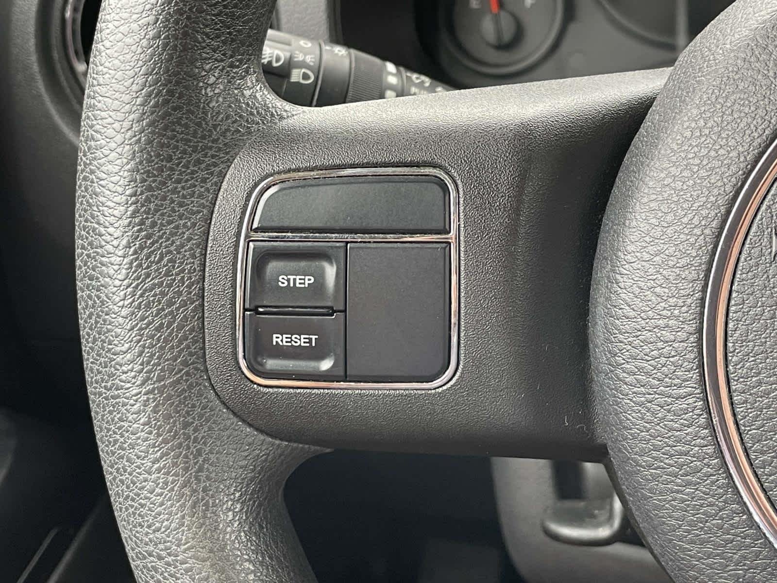 Used 2011 Blackberry Pearl Jeep Sport image 31