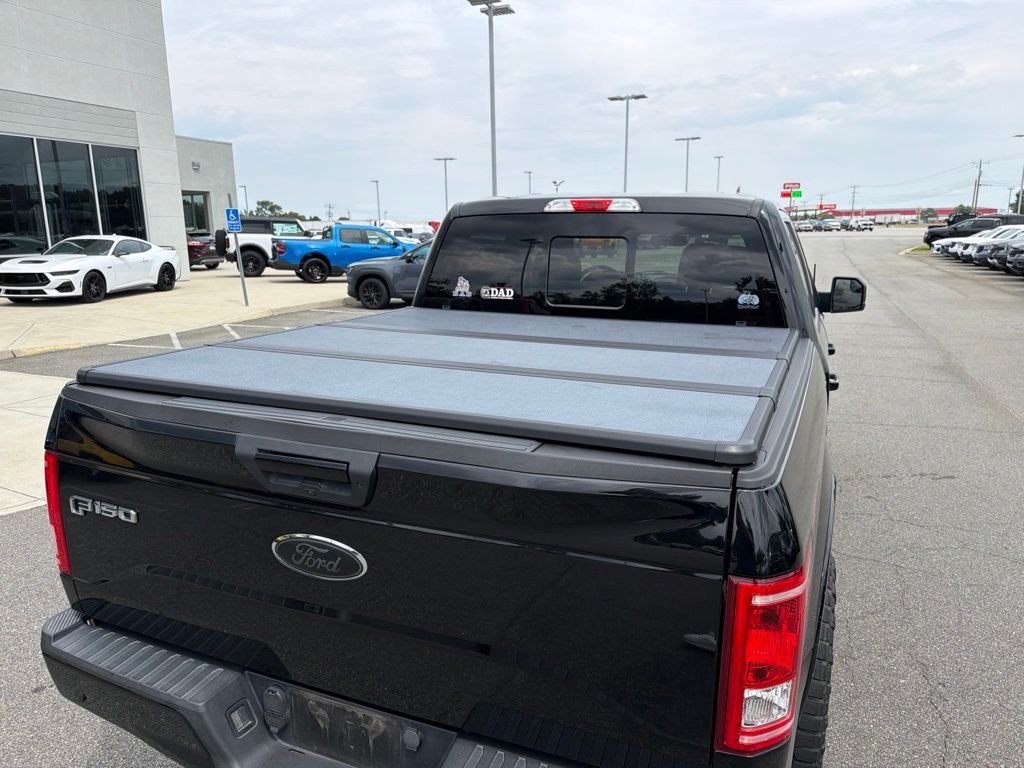 Used 2017 Shadow Black Ford XLT image 11