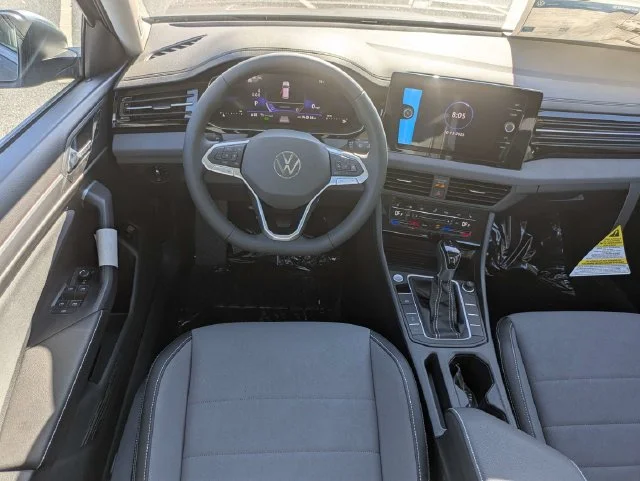 New 2027 Platinum Gray Metallic Volkswagen 1.5T SE image 16