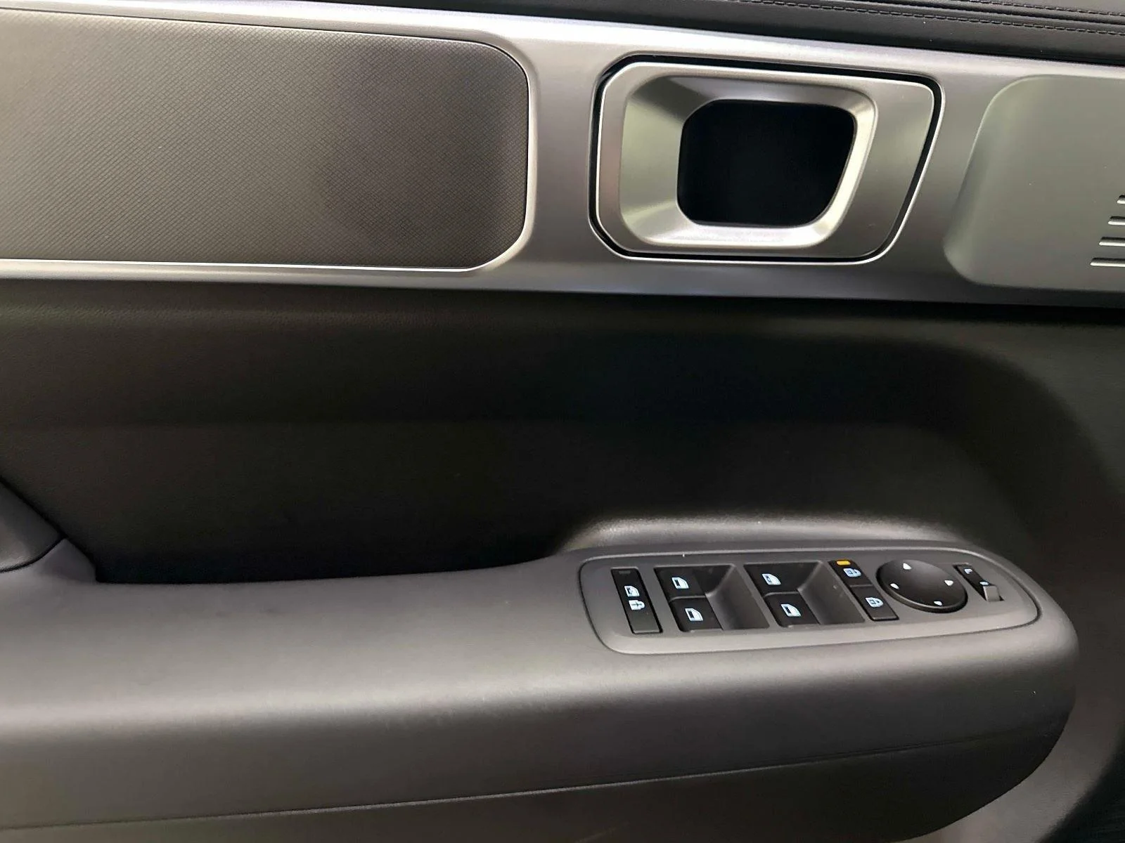 New 2026 Ecotronic Gray Hyundai SE image 19