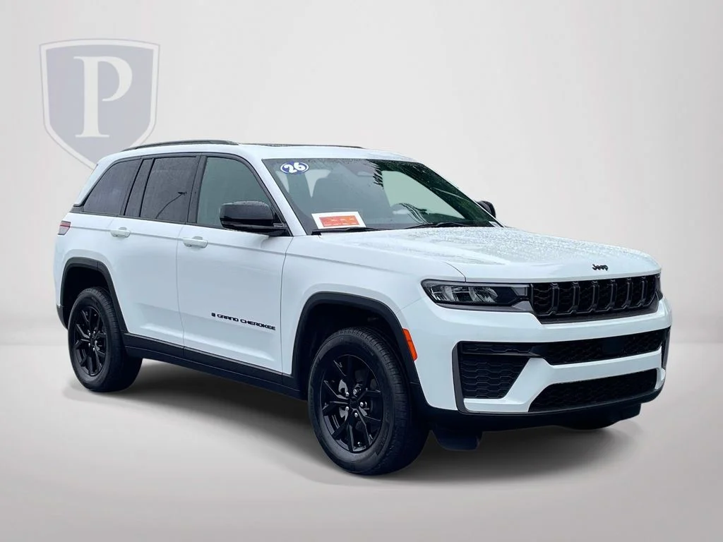 2026 Jeep Grand Cherokee Laredo Altitude's photo