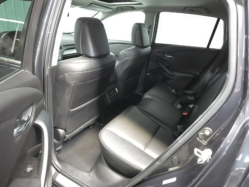 Used 2016  Acura Base image 31