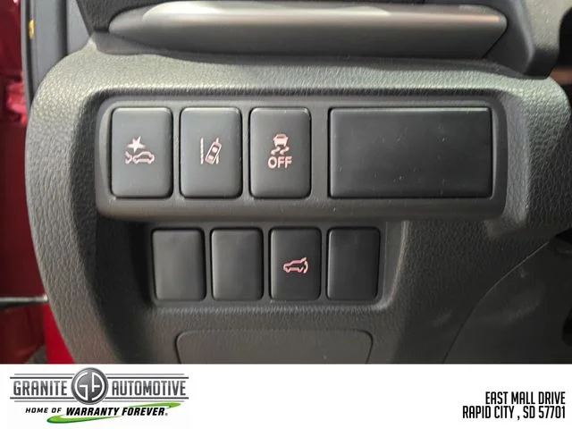 Used 2025 Red Mitsubishi SE image 31