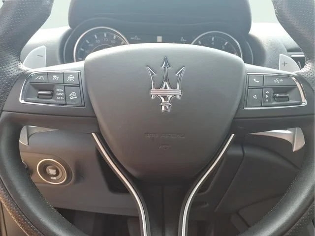 Used 2023 Black Maserati Modena image 14