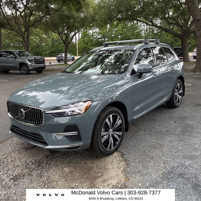 2023 Volvo XC60 T8 Ultimate Bright Theme AWD's photo