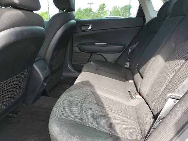 Used 2020 White Kia LX image 10