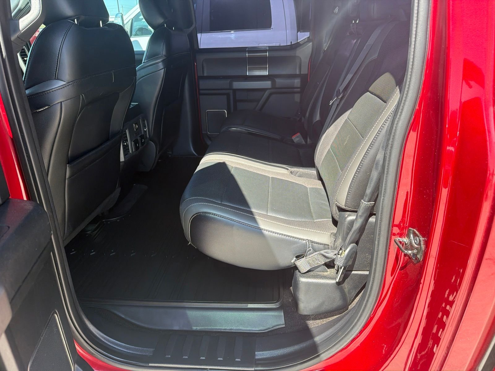 Used 2019 Ruby Red Metallic Tinted Clearcoat Ford Raptor image 15