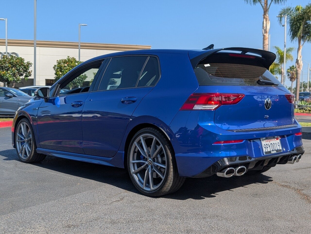 Used 2024 Blue Volkswagen 2.0T image 13