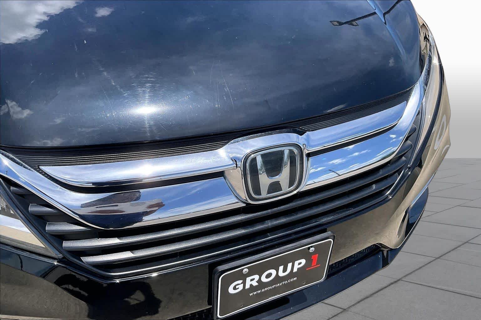 Used 2019 Crystal Black Pearl Honda Elite image 30