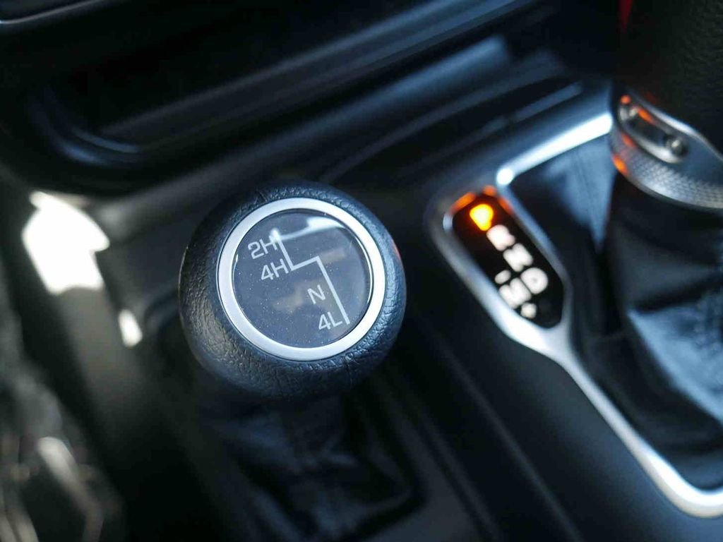 New 2026 Hydro Blue Pearlcoat Jeep Sport S image 28
