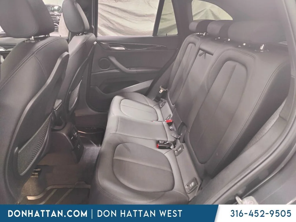 Used 2019 Gray BMW xDrive28i image 7