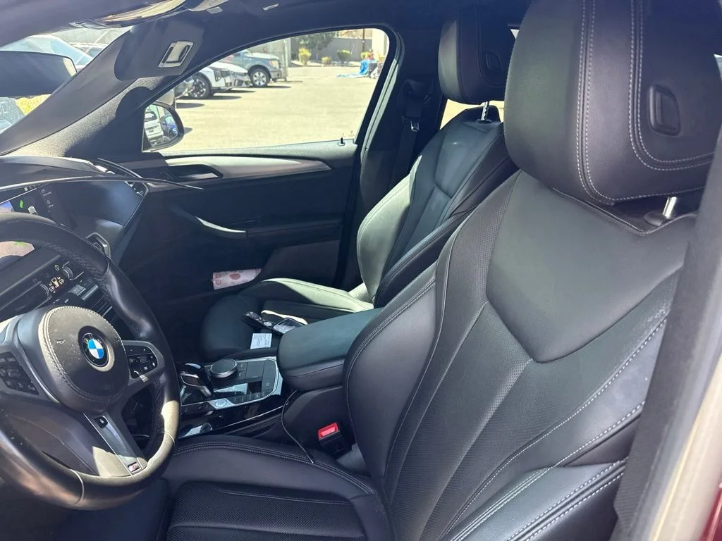 Used 2022 Red BMW xDrive30i image 30