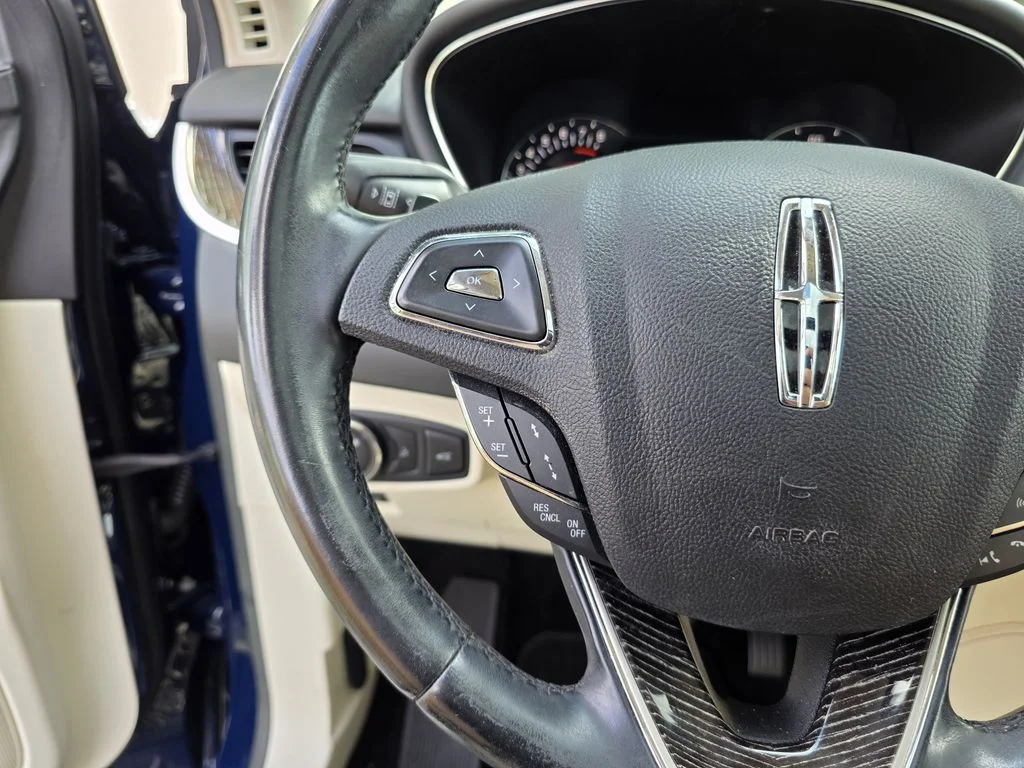 Used 2018 Blue Lincoln Black Label image 26