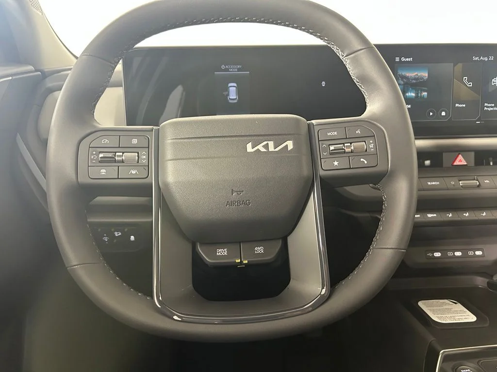 New 2027 Ivory Silver Kia S image 5