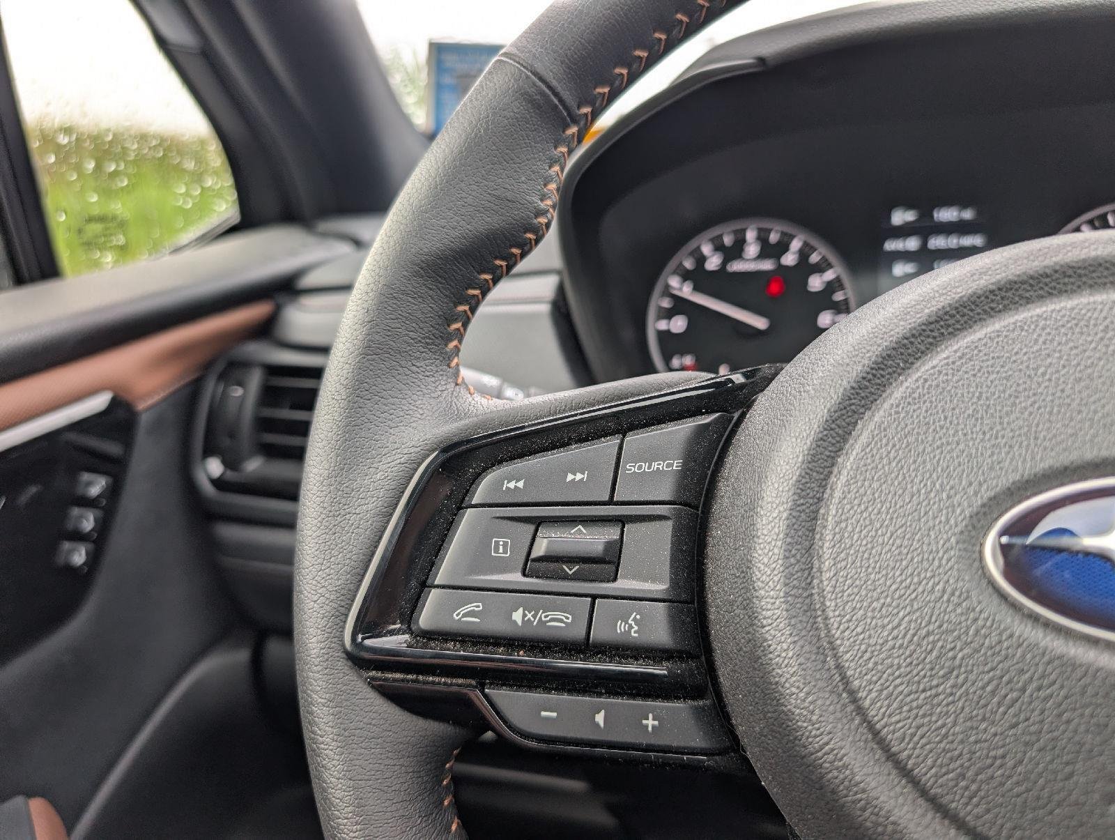 Used 2025 Ice Silver Metallic Subaru Touring image 12