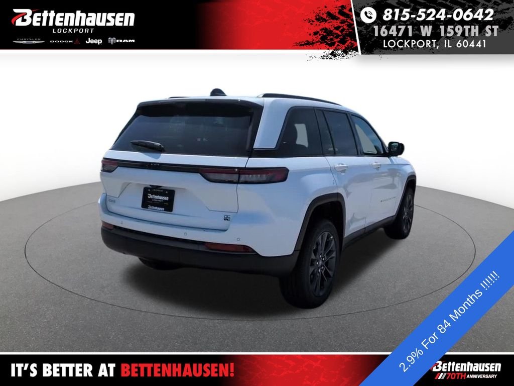 New 2026 White Jeep  image 9