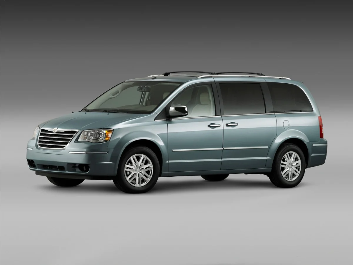 2008 Chrysler Town & Country's photo