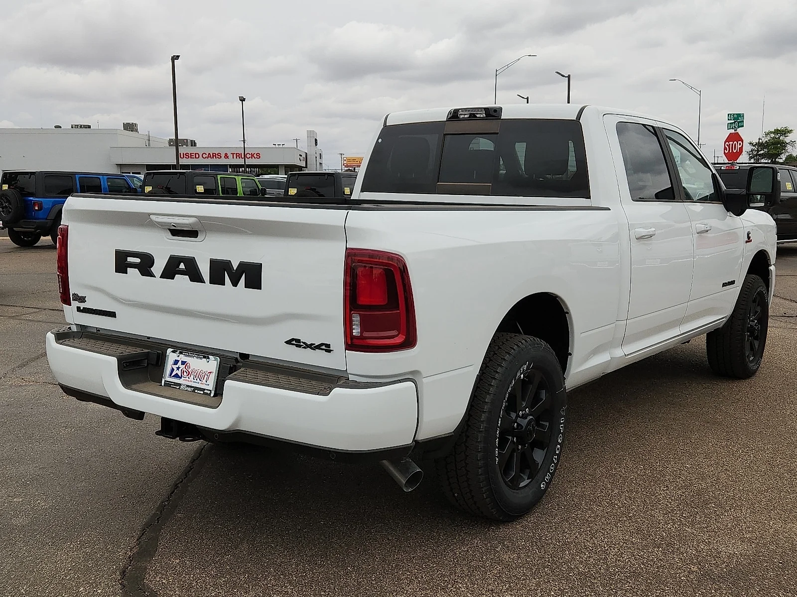 New 2026 PW7 Bright Whit Ram LARAMIE CREW CAB 4X4 6