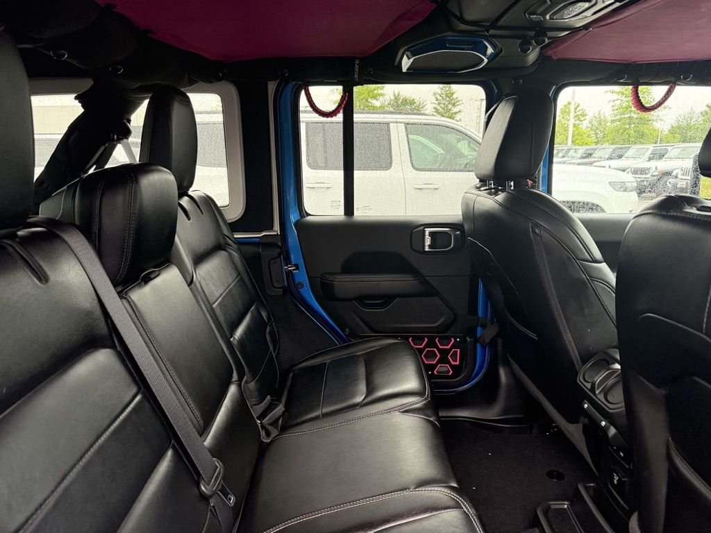 Used 2022 Blue Jeep Unlimited Sahara image 16