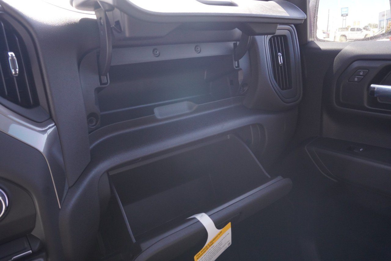 2026 Chevrolet Silverado 1500 Custom - Photo 40