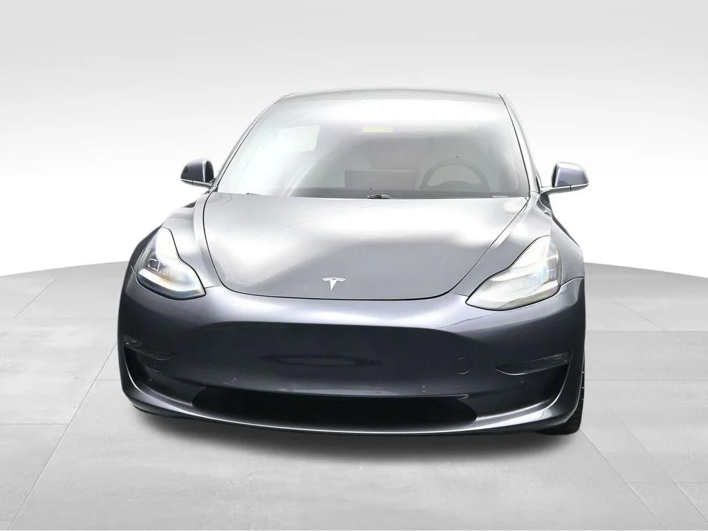 Used 2020  Tesla Performance image 8