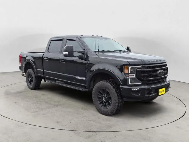 Used 2020 Black Metallic Ford Lariat image 3