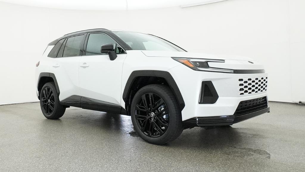 New 2026 Wind Chill Pearl with Midnight Black Metallic roof Toyota XSE image 20