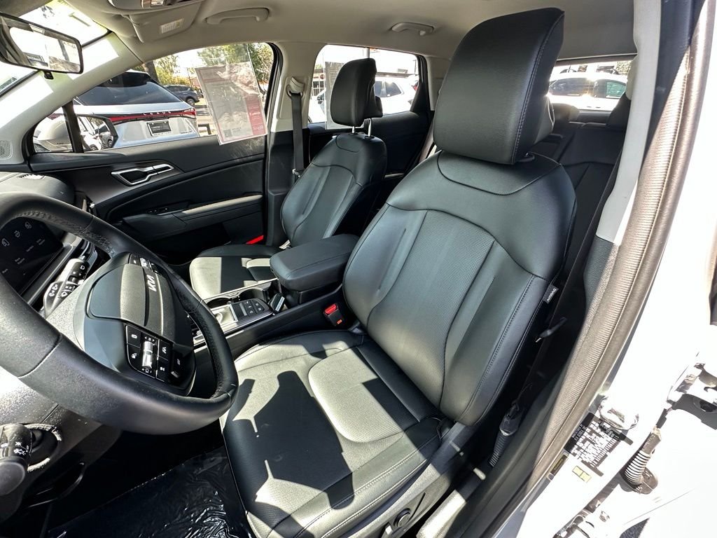 Used 2026 Gray Kia EX image 3