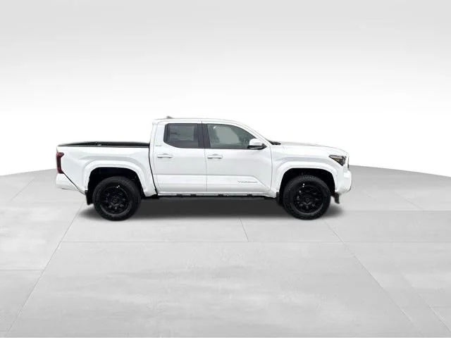 New 2026 Ice Cap Toyota SR5 image 7