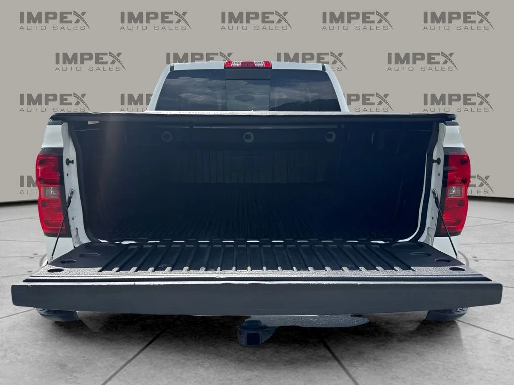 Used 2015 White Chevrolet LTZ image 24