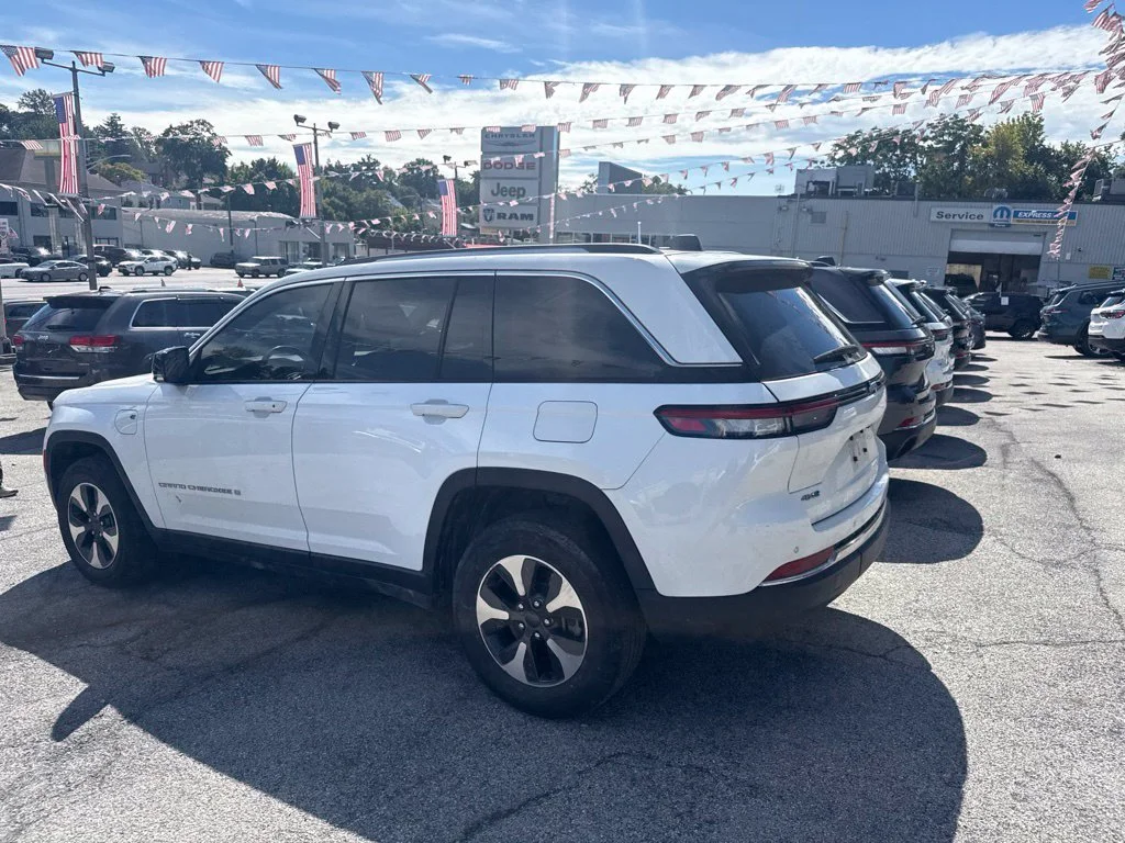 Used 2023 White Jeep 4xe image 5