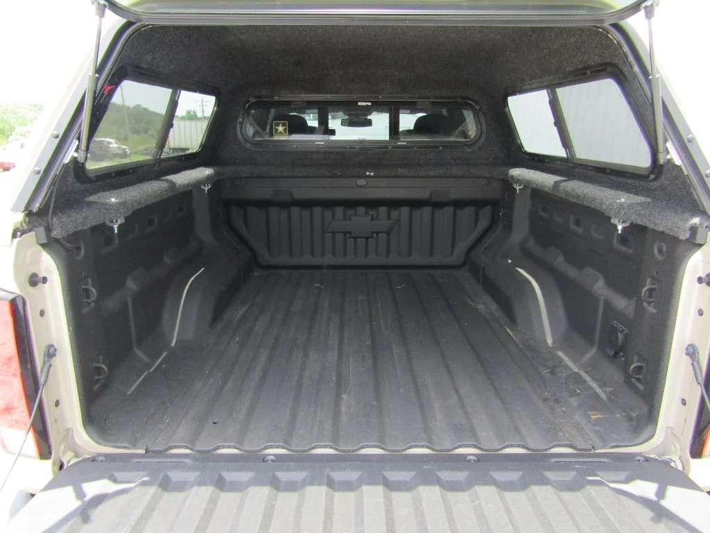 Used 2023 Beige Chevrolet Z71 image 17