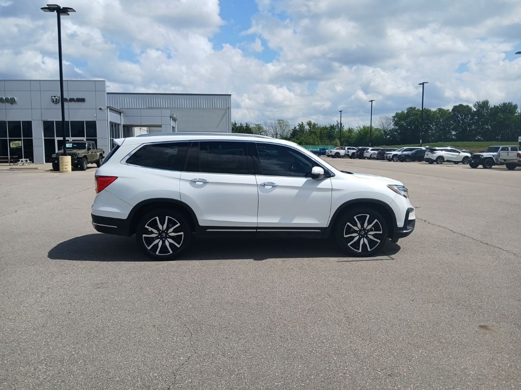 Used 2020 White Honda Touring image 9