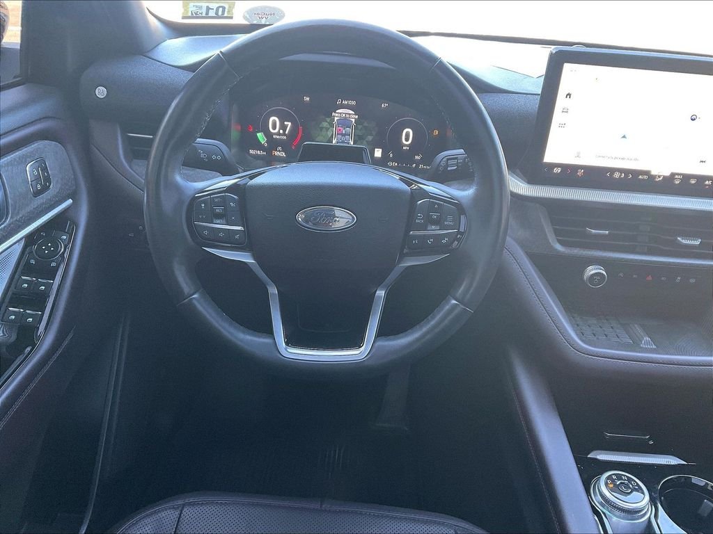 Used 2025 White Ford Platinum image 17