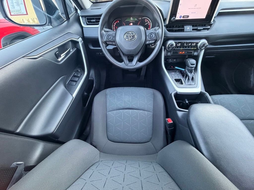 Used 2025 Ice Toyota XLE image 10