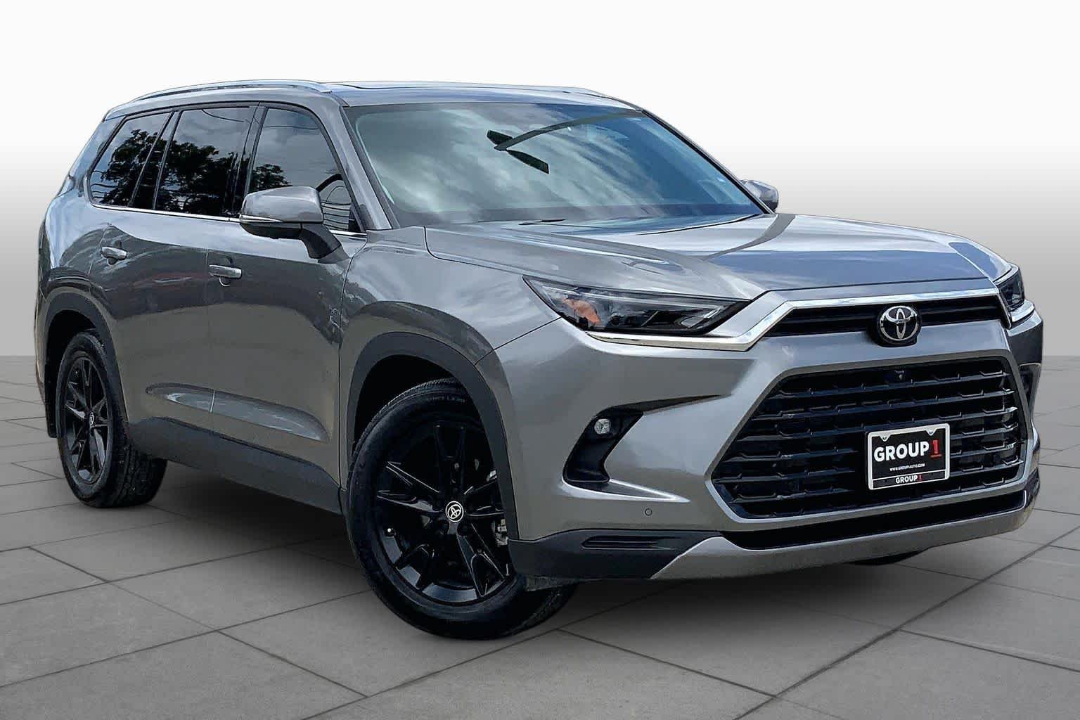 Used 2025 Heavy Metal Toyota Hybrid Limited image 3
